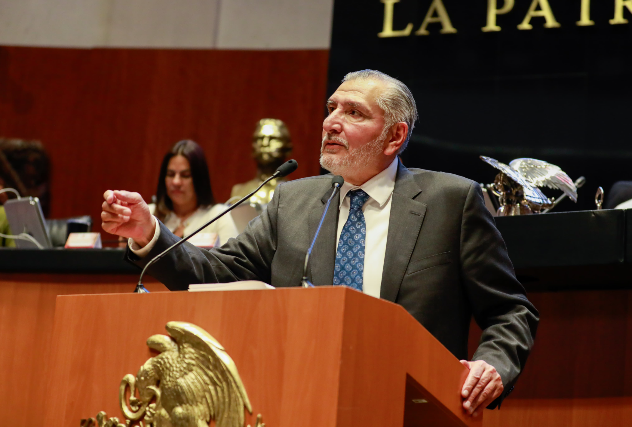 Adán Augusto y Miguel Ángel Yunes protagonizan riña